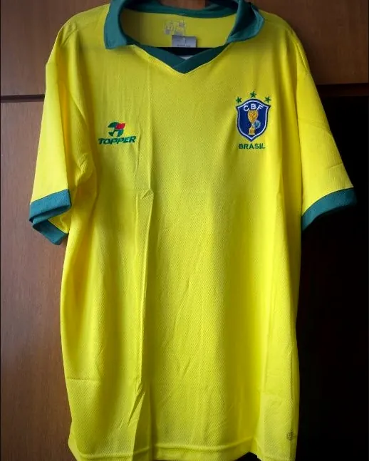 Camisa amarela retrô da seleção brasileira de 1990